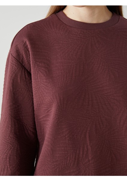 Yeni Sezon Bisiklet Yaka Kendinden Desenli Kadın Sweatshirt modelleri