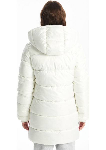 Yeni Sezon Kapüşonlu Kadın Şişme Mont indirimleri