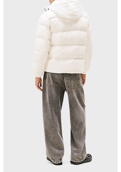 Comfort Fit Çıkarılabilir Kapüşonlu Şişme Mont Erkek Mont DM0DM19786 Ybl modelleri