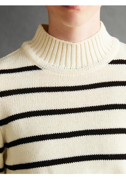 Yeni Sezon Yarım Balıkçı Yaka Çizgili Uzun Kollu Kadın Triko Kazak modelleri