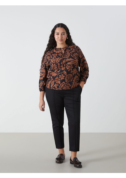 Yeni Sezon Bağlamalı Yaka Desenli Kadın Bluz modelleri