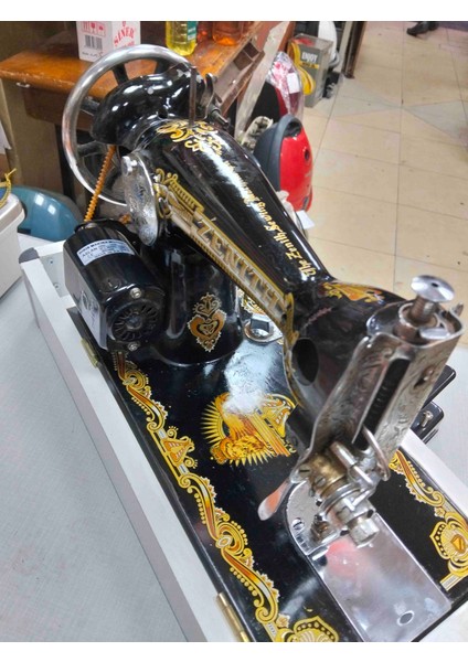 Dikiş Makinası Kara Kafa Alt Bazalı Motorlu