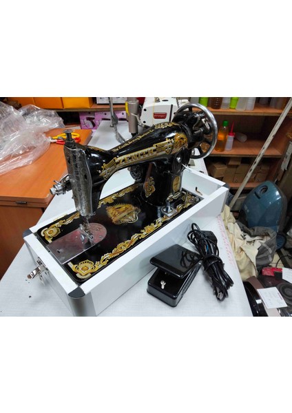 Dikiş Makinası Kara Kafa Alt Bazalı Motorlu