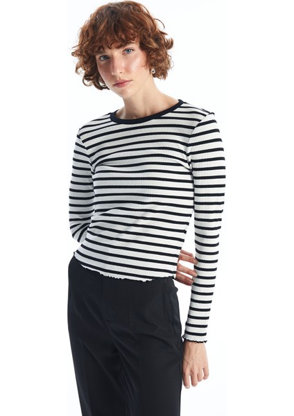 Yeni Sezon Bisiklet Yaka Çizgili Kadın Tişört