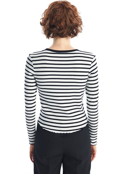 Yeni Sezon Bisiklet Yaka Çizgili Kadın Tişört fırsatları