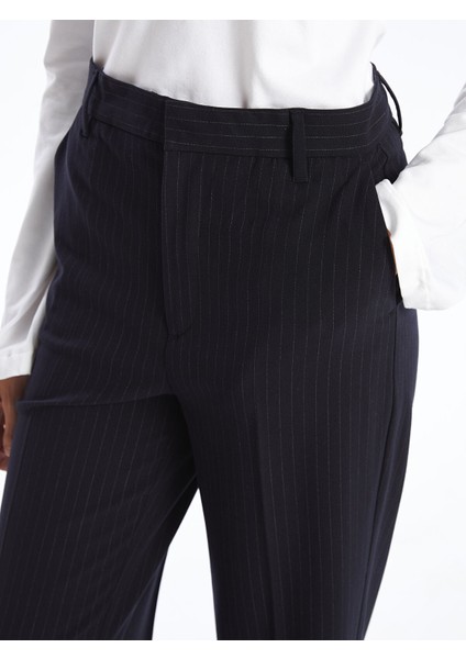 Yeni Sezon Standart Fit Çizgili Kadın Pantolon modelleri