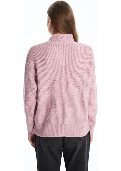 Yeni Sezon Yarım Balıkçı Yaka Kendinden Desenli Kadın Triko Kazak fırsatları