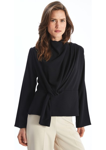 Yeni Sezon Dökümlü Yaka Kadın Bluz