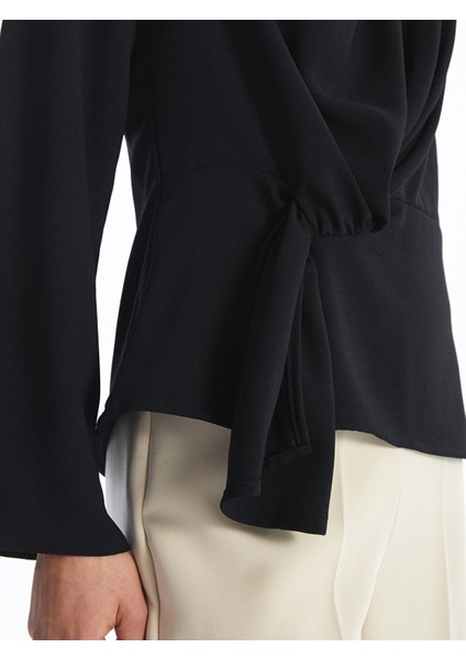 Yeni Sezon Dökümlü Yaka Kadın Bluz modelleri