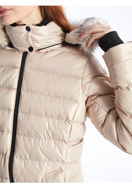 Yeni Sezon Kadın Kapüşonlu Düz Şişme Mont fırsatları