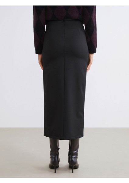 Yeni Sezon Beli Fermuarlı Yırtmaçlı Etek fırsatları