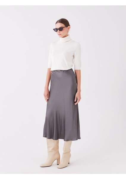 Yeni Sezon Standart Fit Düz Saten Kadın Etek