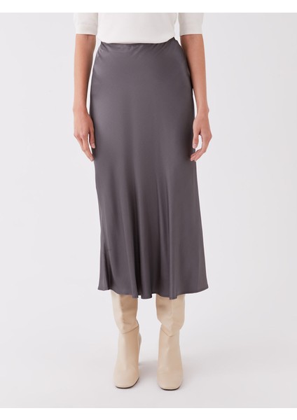 Yeni Sezon Standart Fit Düz Saten Kadın Etek modelleri