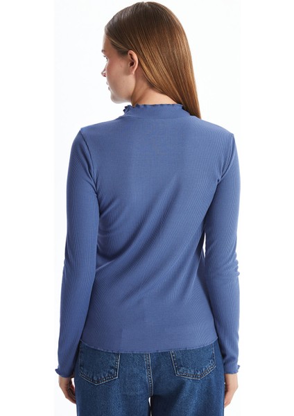 Yeni Sezon Dik Yaka Dokulu Kadın Body fırsatları