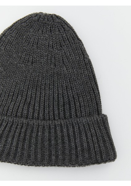 Yeni Sezon Basic Kadın Bere fiyatları