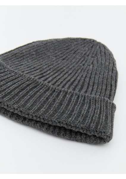 Yeni Sezon Basic Kadın Bere modelleri