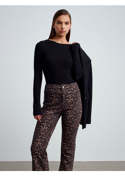 32325 Kayık Yaka Uzun Kollu Top-Siyah