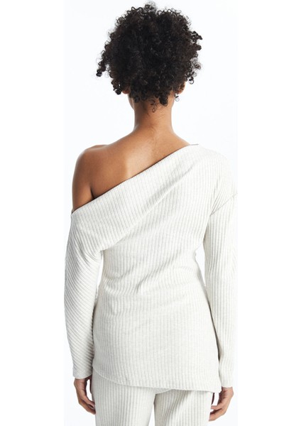 Yeni Sezon Kayık Yaka Kadın Body fırsatları