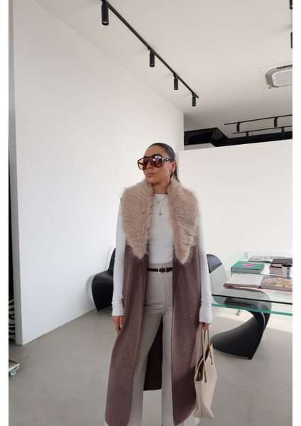 Yakası Kürk Detaylı Uzun Triko Yelek modelleri