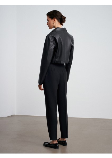 72174 Düğme Detaylı Pileli Kumaş Pantolon-Siyah fiyatları