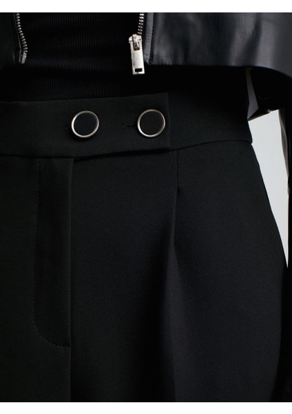 72174 Düğme Detaylı Pileli Kumaş Pantolon-Siyah fırsatları