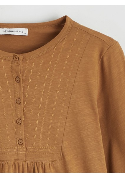 Yeni Sezon Bisiklet Yaka Nakışlı Bluz fiyatları