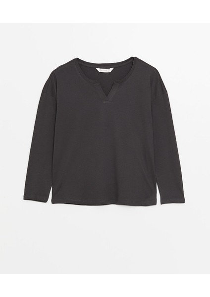 Yeni Sezon Kaçık Yaka Düz Uzun Kollu Kadın Pijama Üst indirimleri