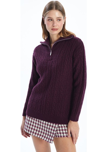 Yeni Sezon Dik Yaka Kendinden Desenli Kadın Triko Kazak