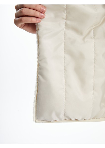 Yeni Sezon Dik Yaka Uzun Kollu Kadın Pelüş Mont fırsatları