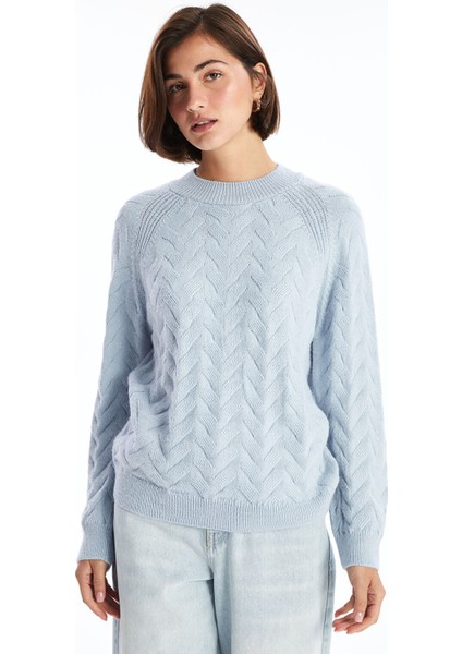 Yeni Sezon Bisiklet Yaka Kendinden Desenli Kadın Triko Kazak