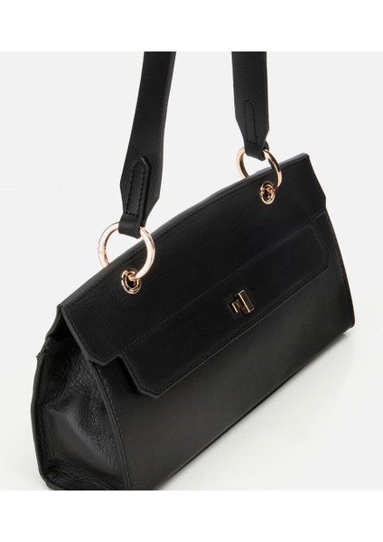03CAH316340A100 KADIN Deri Siyah Kilit Detaylı Omuz Çantası fırsatları