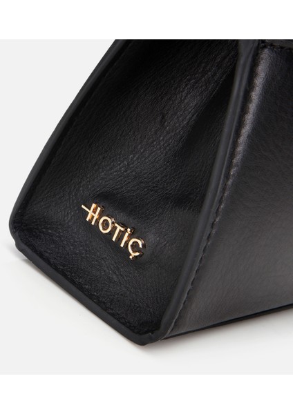 03CAH316340A100 KADIN Deri Siyah Kilit Detaylı Omuz Çantası