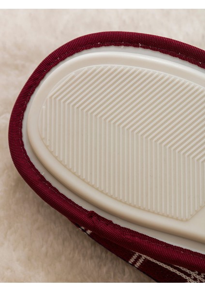 Yeni Sezon Ayıcık Nakışı Kadın Ev Terliği indirimleri