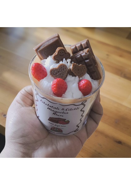 Çikolatalı & Çilekli Magnolia Mum – El Yapımı %100 Soya Wax Kokulu Dekoratif Mum modelleri