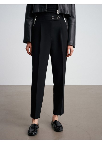 72174 Düğme Detaylı Pileli Kumaş Pantolon-Siyah indirimleri