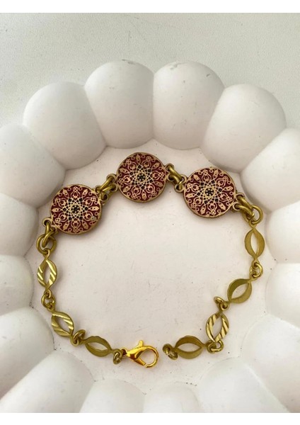 Kırmızı Mineli Pirinç Bileklik fırsatları