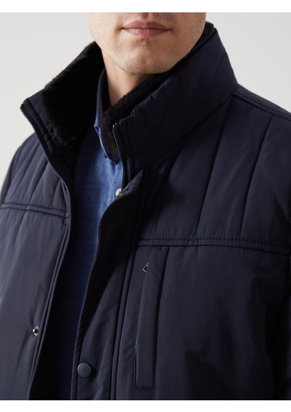 Yeni Sezon Standart Kalıp Dik Yaka Erkek Mont modelleri