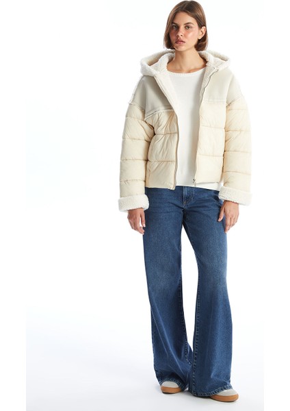 Yeni Sezon Kadın Kapüşonlu Düz Şişme Mont fiyatları