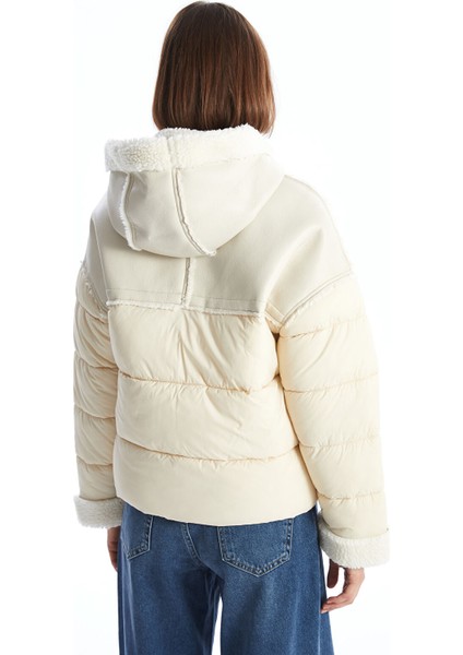 Yeni Sezon Kadın Kapüşonlu Düz Şişme Mont indirimleri