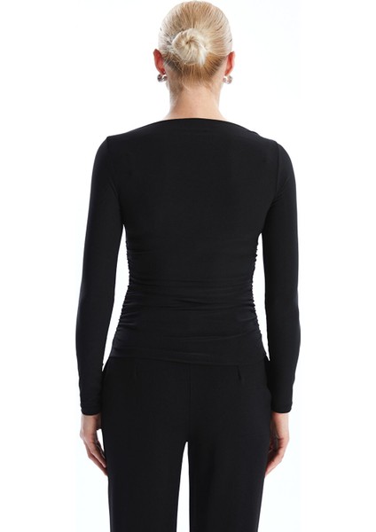 Yeni Sezon Kayık Yaka Kadın Body fırsatları