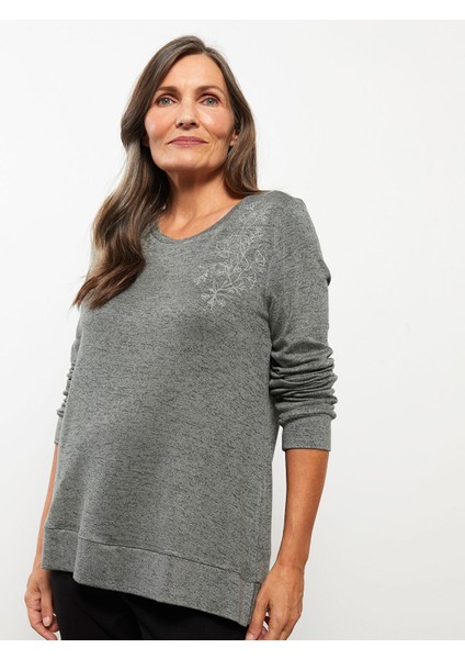 Yeni Sezon Bisiklet Yaka Desenli Uzun Kollu Kadın Tişört modelleri