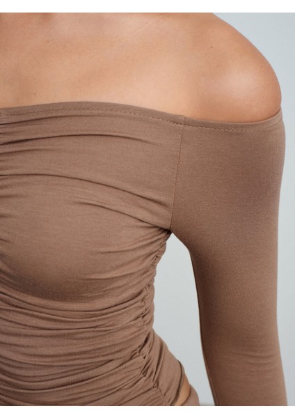 32089 Omuzları Açık Büzgülü Top-Vizon fırsatları