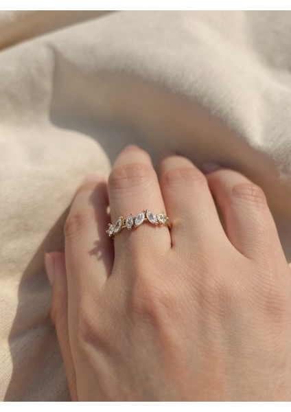 Ayarlanabilir Çelik Damla Taşlı Yüzük – Gold Renk / Aurora Collection