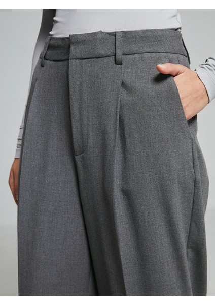 Yeni Sezon Loose Fit Kadın Pantolon modelleri