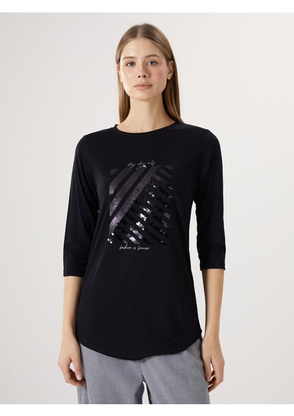 Yeni Sezon Bisiklet Yaka Işlemeli Kadın Bluz