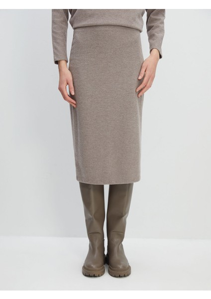 Yeni Sezon Beli Lastikli Dar Fit Kadın Triko Etek fiyatları