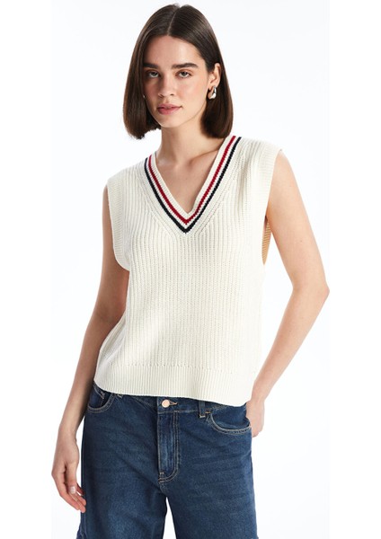 Yeni Sezon Kadın V Yaka Düz Triko Süveter fiyatları