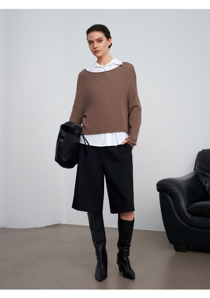 10804 Kayık Yaka Dökümlü Triko Kazak-Vizon indirimleri