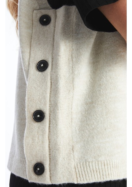 Yeni Sezon V Yaka Düz Oversize Kadın Triko Süveter modelleri