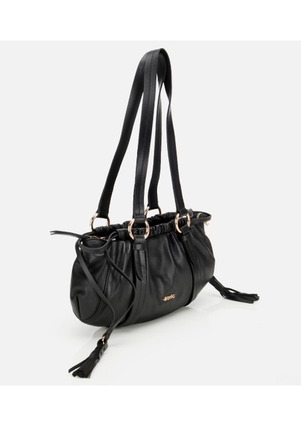 03CAH316710A100 KADIN Deri Siyah Yumuşak Dokulu Bowling Omuz Çantası modelleri